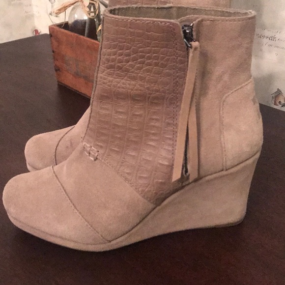 desert taupe suede women's esme boots